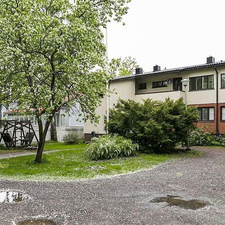Appartamento Upea Remontoitu Huoneisto Naantalin Sydaemessae Esterno foto